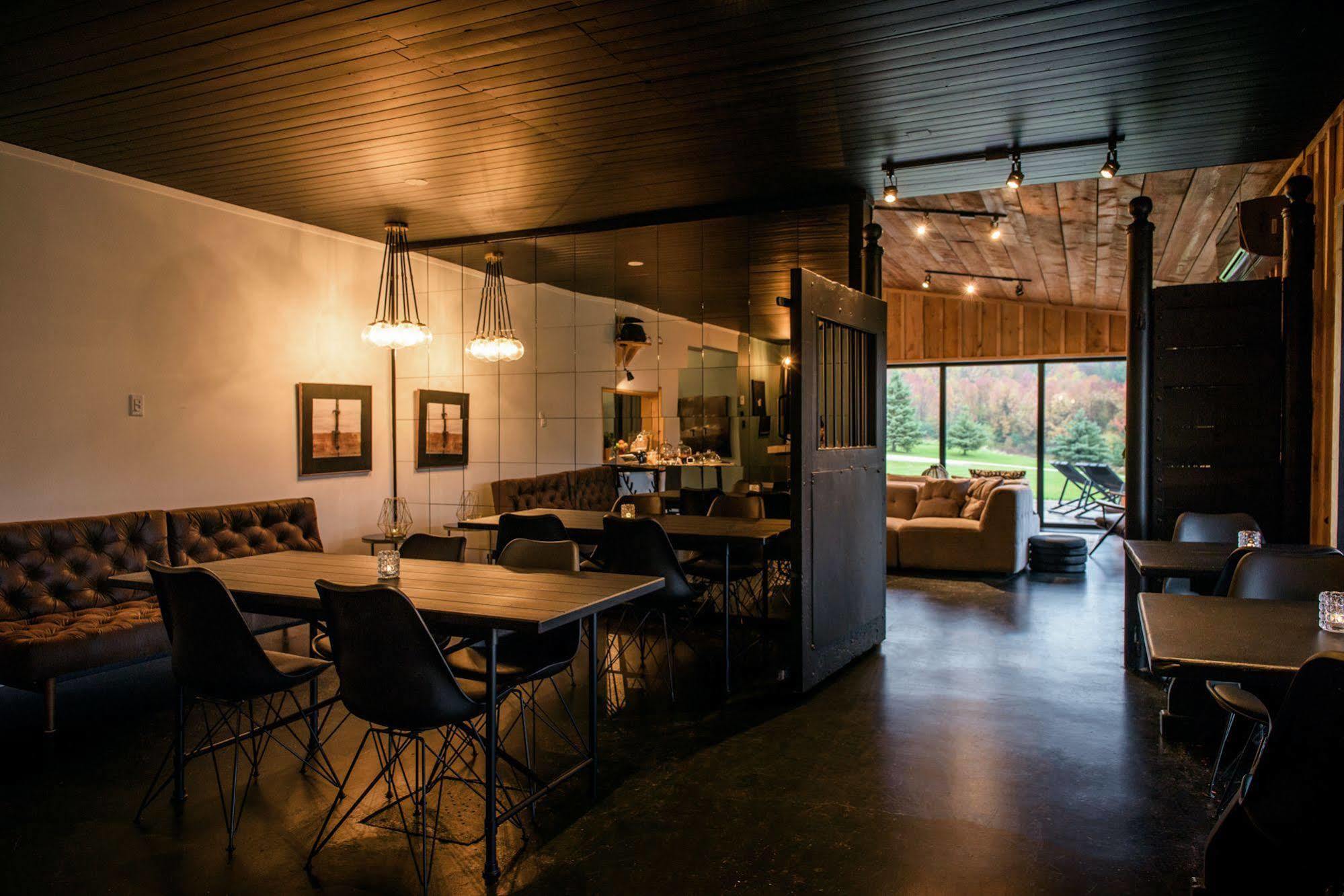 Beatnik Hotel Bromont Zewnętrze zdjęcie
